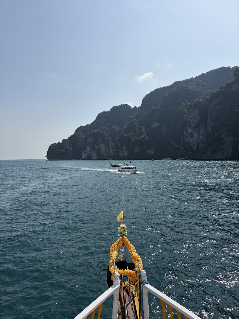 Blanco Boat Party - Blanco Boat Party Blanco Beach Bar, 267, T, ตำบล อ่าวนาง A. mung krabi, กระบี่ 81210, Thailand