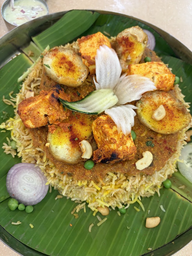 Perambur Srinivasa Sweets Ps4 Veg Restaurant (Tiruchanoor) - Perambur Srinivasa Sweets Ps4 Veg Restaurant (Tiruchanoor) Tiruchanoor Rd, Revenue Colony, Tirupati, Andhra Pradesh 517503, India