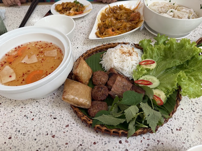 Vị Việt Quán - Vị Việt Quán, 22 Đ. Nguyễn Trung Trực, Nha Trang, Khánh Hòa 650000, Vietnam