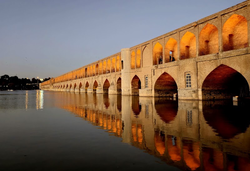 Si-o-Se Pol Bridge