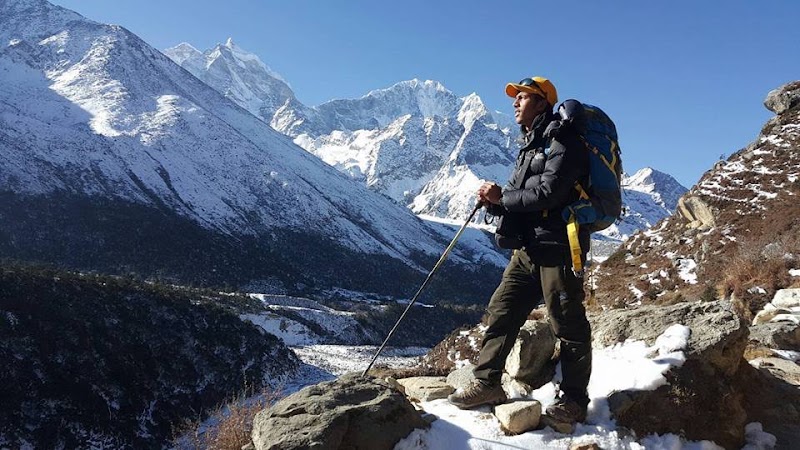 Everest Base Camp Helipad - Everest Base Camp Helipad 2V33+24J, Everest Base Camp Trail, Khumjung 56000, Nepal