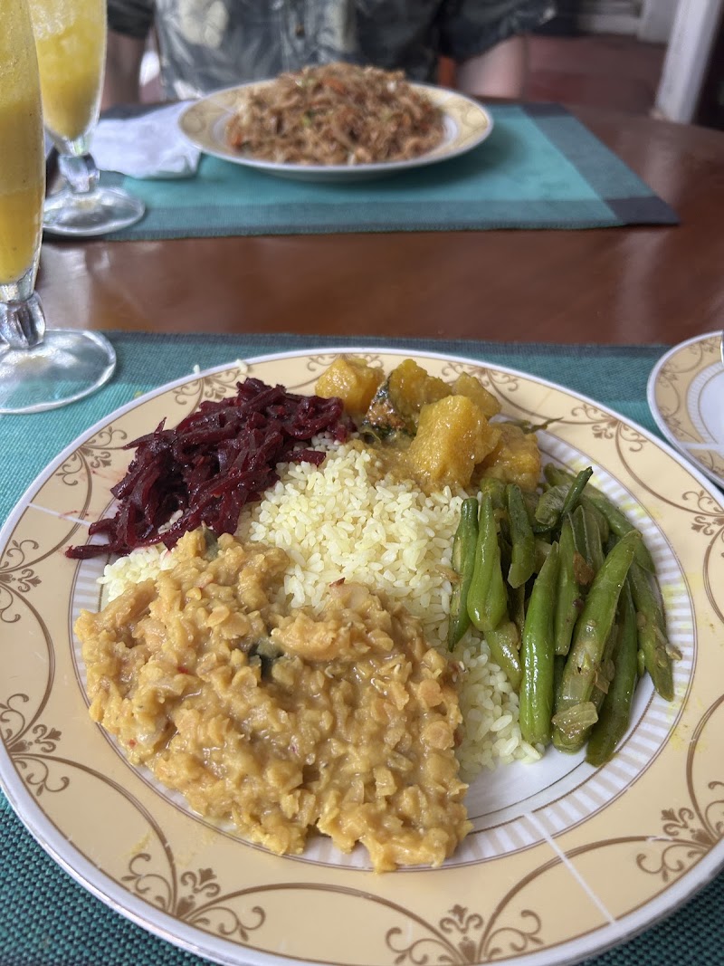 Mettha's Home Cooked Meals Traditional Sri Lanka Restaurant - Mettha's Home Cooked Meals Traditional Sri Lanka Restaurant, 265W+VFH, Yaddehimulla Rd, Unawatuna 80600, Sri Lanka
