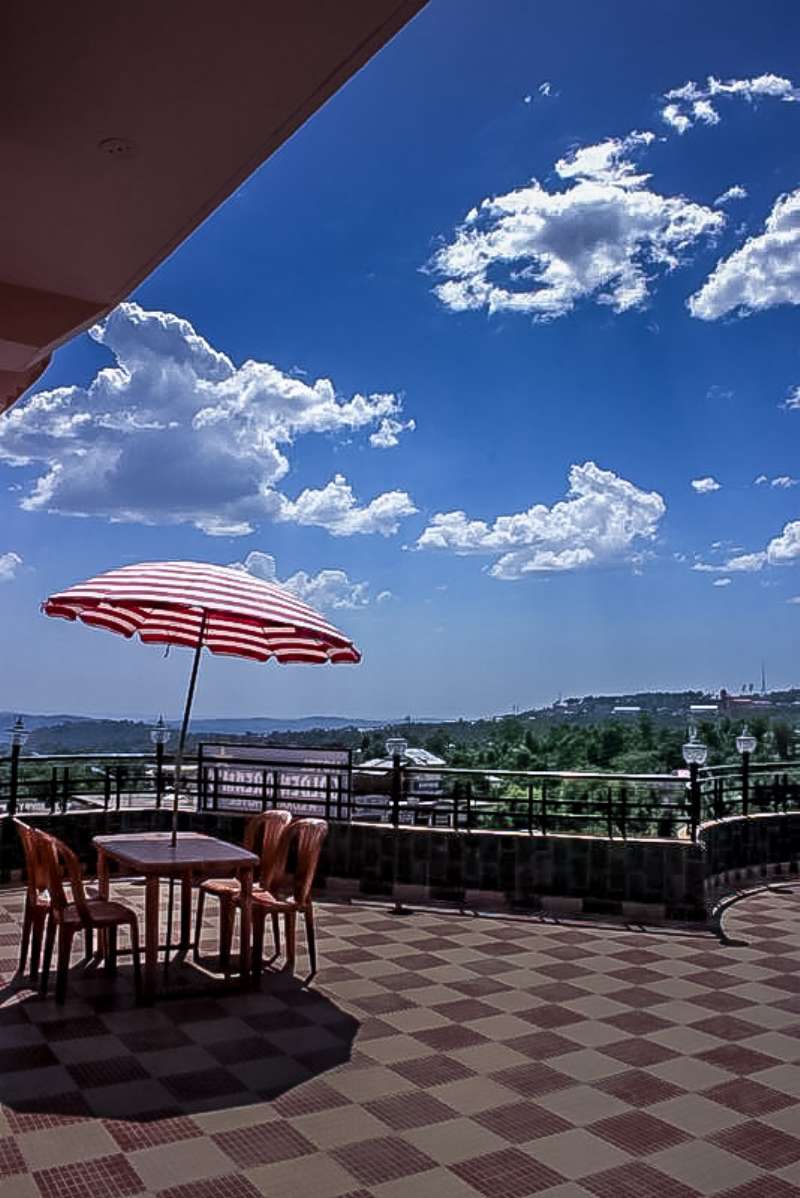 Hotel Golden Dreams - Hotel Golden Dreams, Palampur - Dharamshala Road, Sheela Chowk Dari, Fatehpur, Dari, Dharamshala, Hodal, Himachal Pradesh 176215, India