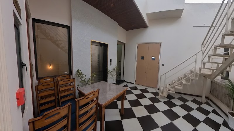 Alpine Stays By Oran Hotels - Alpine Stays By Oran Hotels 52 A, near New RTO Office, Shyam Nagar, Udaipur, Ayad Rural, Rajasthan 313001, India