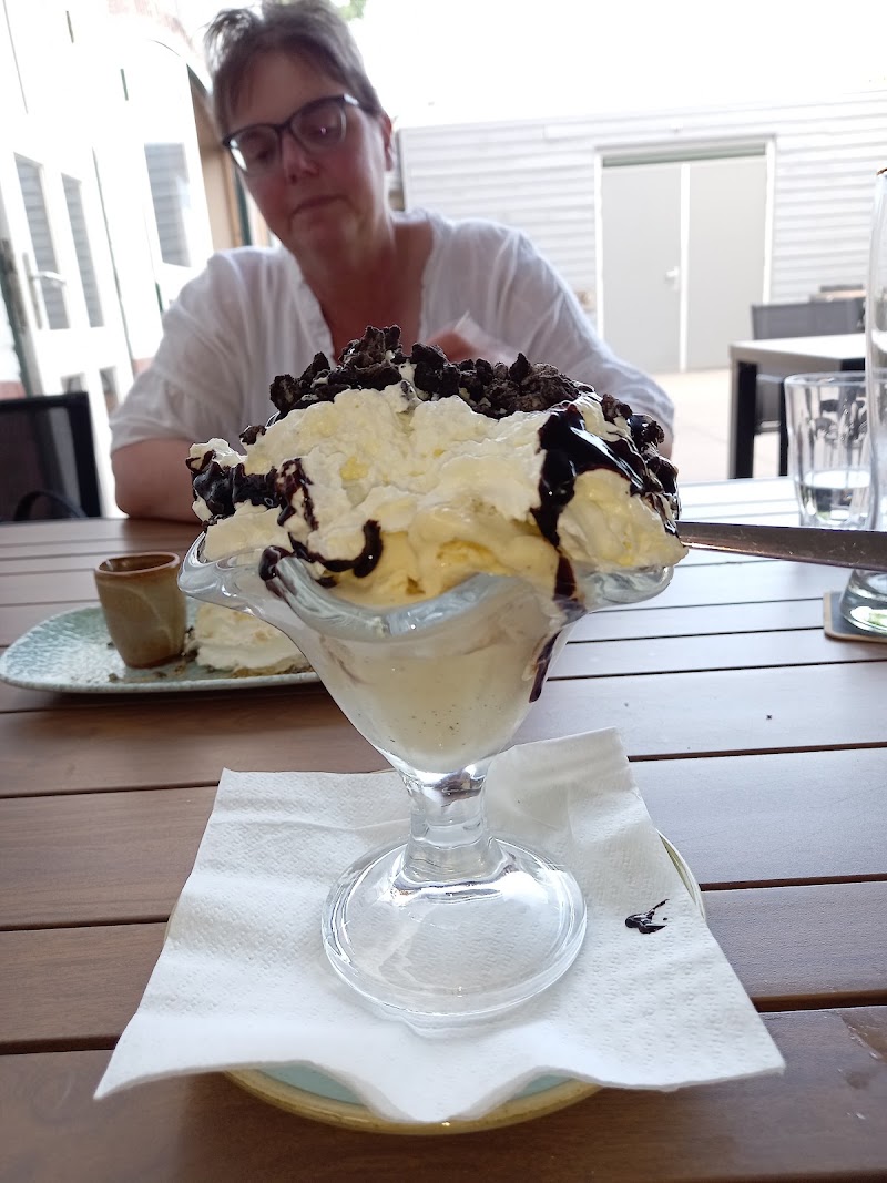 Restaurant De Kloosterhoeve - Restaurant De Kloosterhoeve Klein Vink 4, 5944 EX Arcen, Netherlands