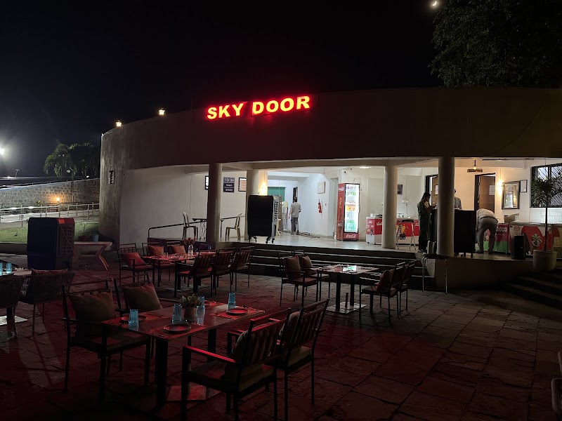 SKY DOOR RESTAURANT & CHAAT CHOPATI - SKY DOOR RESTAURANT & CHAAT CHOPATI, Musical fountain, Sector 19, Kotara Bhantha, Atal Nagar-Nava Raipur, Chhattisgarh 492018, India