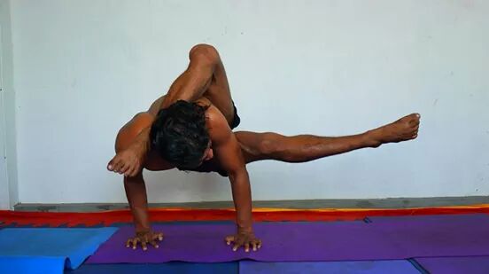 Sidharth Yoga Centre - Sidharth Yoga Centre Bangali Mansarowar ghat, Sonarpura Road, Mansarover Ghat, Bangali Tola, Varanasi, Uttar Pradesh 221001, India