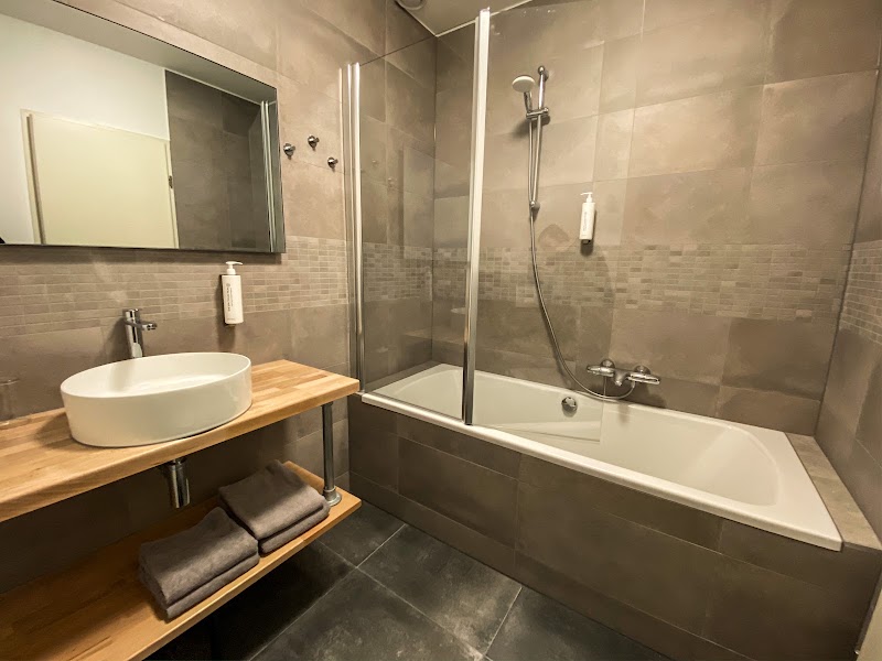 Hotel Restaurant Crasborn - Hotel Restaurant Crasborn Hoogstraat 6, 6017 AR Thorn, Netherlands
