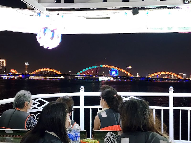 Du Thuyền Sông Hàn Đà Nẵng (2Da Tickets) - Du Thuyền Sông Hàn Đà Nẵng (2Da Tickets) 26 Bạch Đằng, Hải Châu, Đà Nẵng 550000, Vietnam