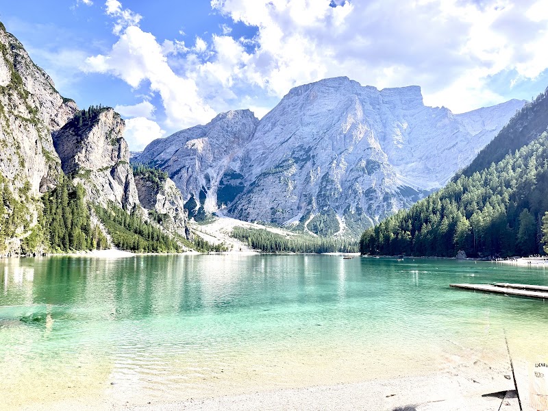 Altes Holzhaus Pragser Wildsee