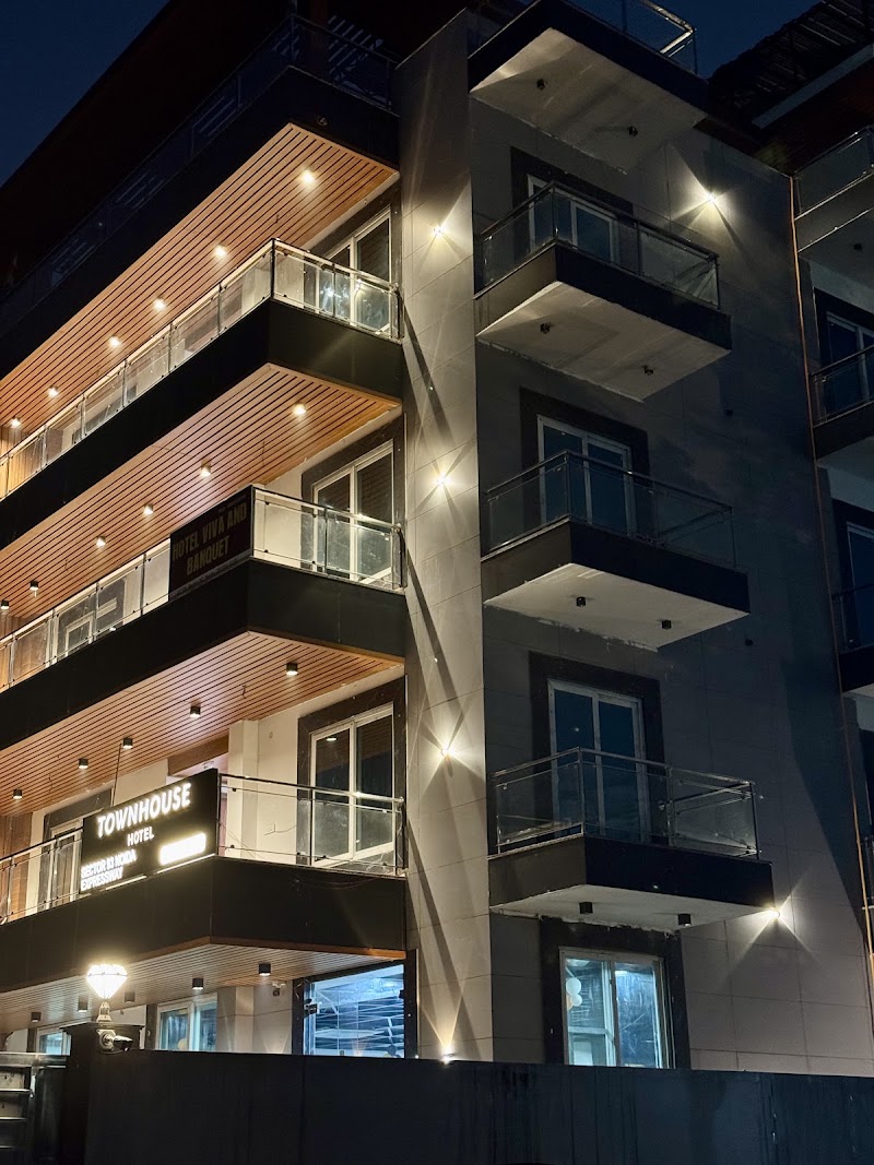 Super townhouse sector 93 - Super townhouse sector 93 ATS VILLAGE, 5, opposite Supertech, near Patanjali Arogya, Gejha, Sector 93, Noida, Uttar Pradesh 201304, India