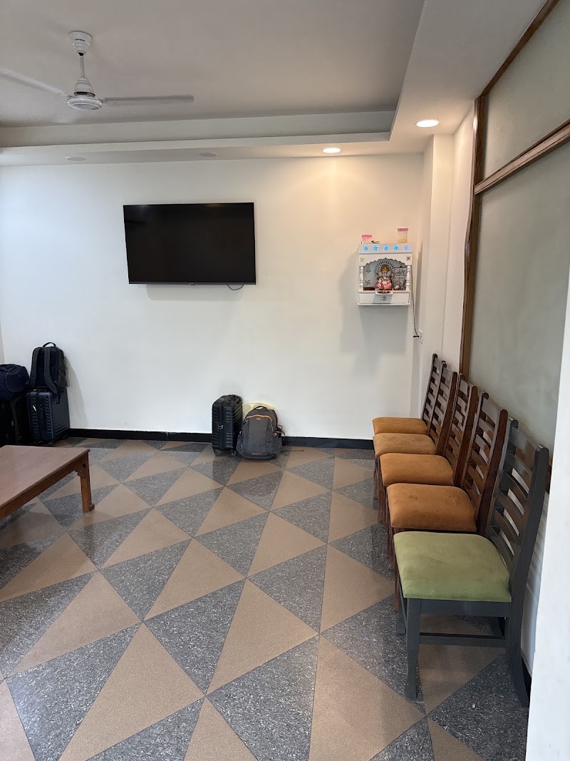 Hotel Green Galaxy Green Park South Delhi - Hotel Green Galaxy Green Park South Delhi G 42, upper ground, opposite Green park market, Block G, Green Park Extension, Green Park, New Delhi, Delhi 110016, India
