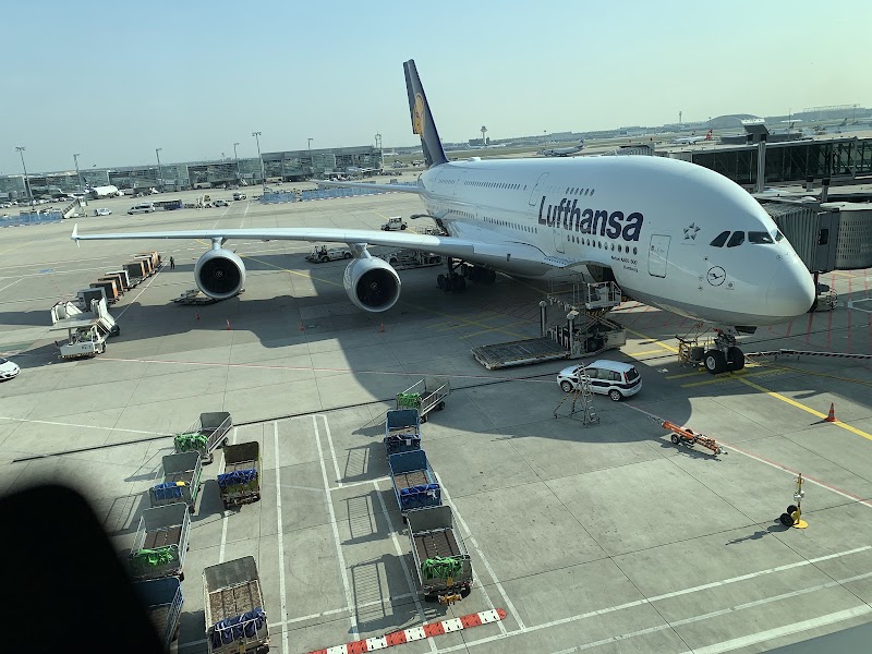 LH Carpool - LH Carpool Airportring, 60549 Frankfurt am Main, Germany