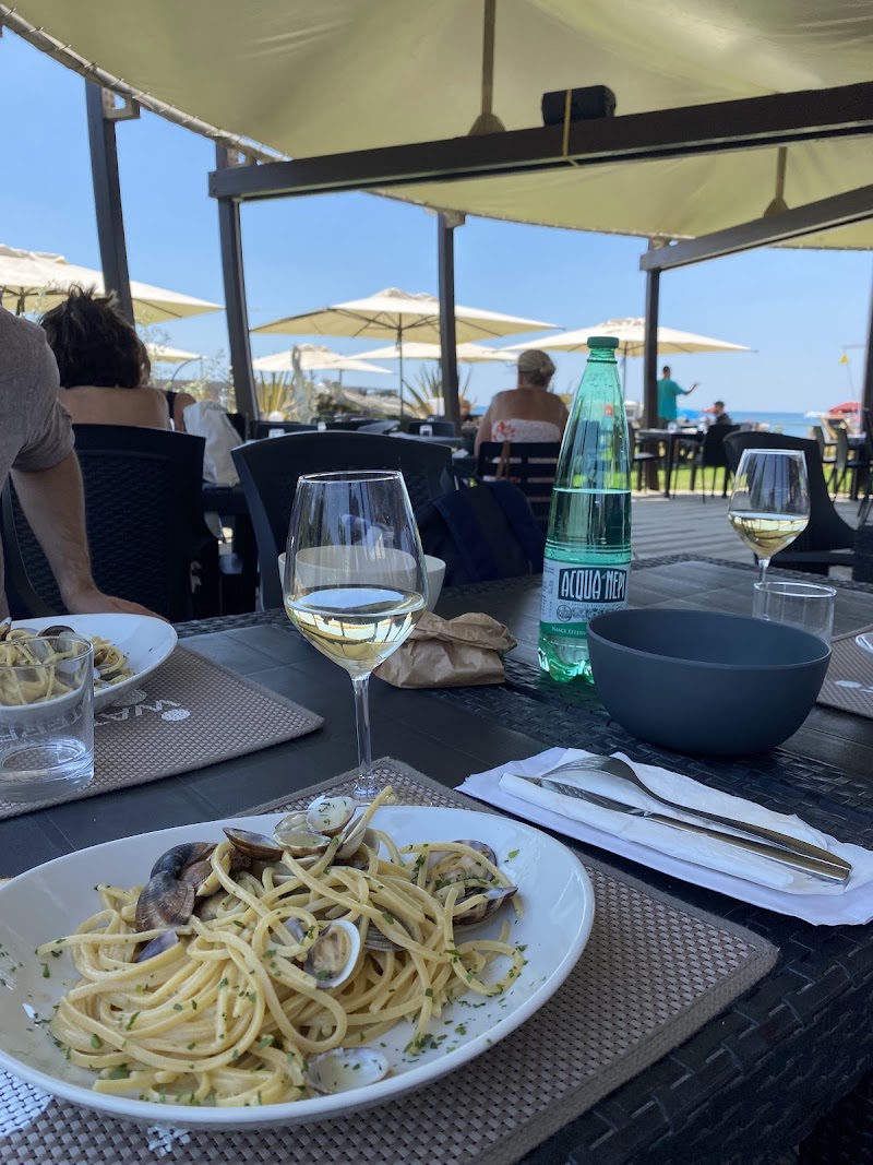 Waterfront Beach - Waterfront Beach, Lungomare Gioacchino Rossini, 00054 Fiumicino RM, Italy