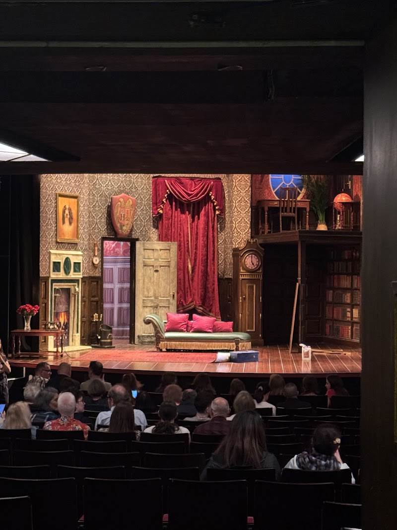 The Play That Goes Wrong - The Play That Goes Wrong, 3-5 Catherine St, London WC2B 5LA, UK