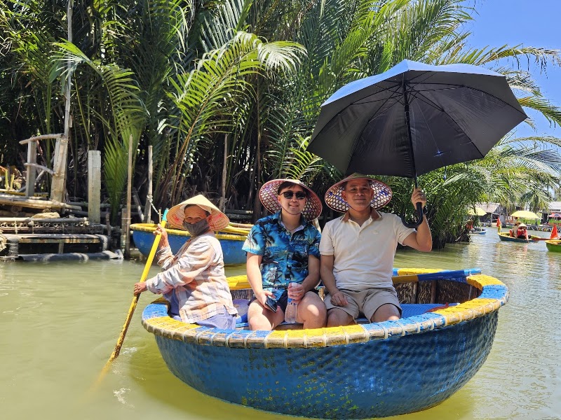 Hacoconut Coconut Basket Boat Tour Hoi An Coconut Village - Hacoconut Coconut Basket Boat Tour Hoi An Coconut Village, Tổ 4, Thôn Vạn Lăng, Hội An Đông, Đà Nẵng 560000, Vietnam