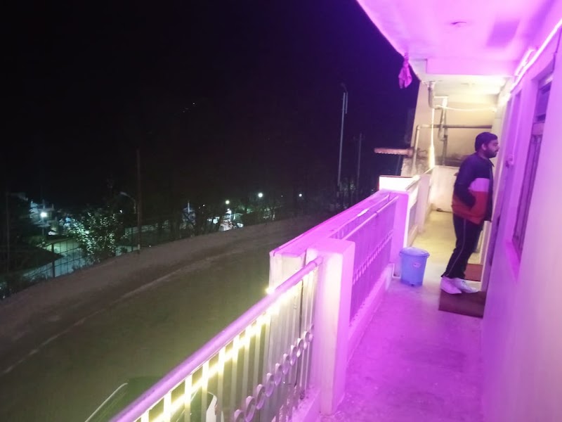 Badri Kedar Home Stay - Badri Kedar Home Stay Nog chodari House no 66 ward 7, near army hospital post office, Joshimath Army Area, Joshimath, Uttarakhand 246443, India