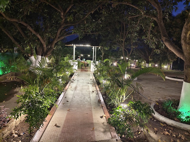 Vintage home - Vintage home, 85HH+RF5, Ram Nagar, Shivlalpur Pandey, Kishanpur Dolia, Uttarakhand 263140, India