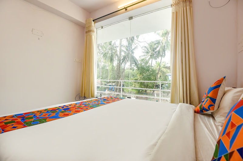 FabExpress Holiday Suites - FabExpress Holiday Suites, 1606 Vasvaddo, Benaulim Beach Rd, Benaulim, Goa 403716, India