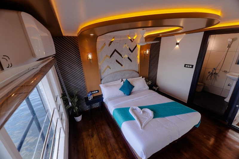 Canal Cruise Houseboats - Canal Cruise Houseboats, Heandry events, Choolakadavu Road, Punnamada, Kottankulangara, Alappuzha, Aryad South, Keralam 688006, India