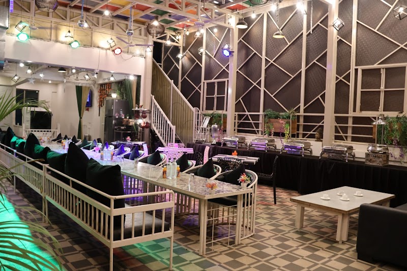 Vrajraj Restaurant & Pool - Pure Veg - Vrajraj Restaurant & Pool - Pure Veg 498, Chanakya Puri, Sector 4, Pooja Nagar, Hiran Magri, Chitrakoot, Udaipur, Rajasthan 313001, India
