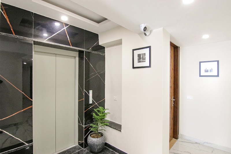 Saltstayz Select - Huda City Center - Saltstayz Select - Huda City Center Plot No. 8 C, Block C, Sushant Lok Phase I, Sector 43, Gurugram, Haryana 122009, India