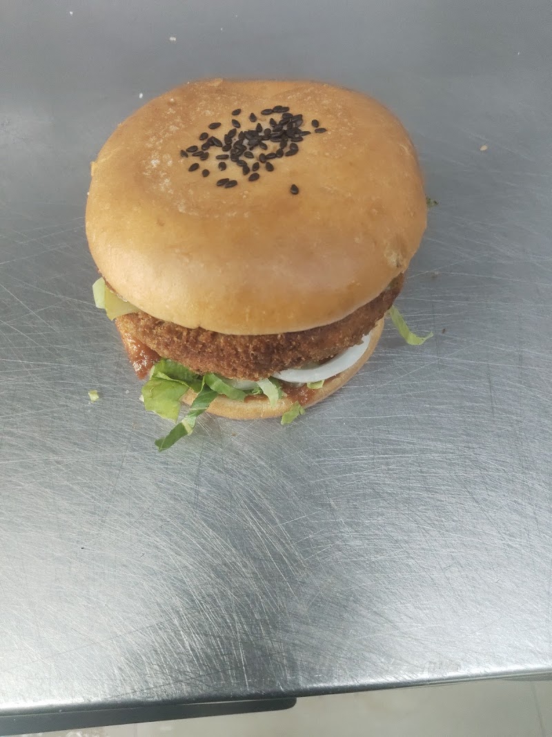 GOOD FLIPPIN' BURGERS® - GOOD FLIPPIN' BURGERS®, B Block Dr, Shop G102 & G129, Sushant Shopping Arcade, Sushant Lok Phase I, Kanahi, Gurugram, Haryana 122022, India