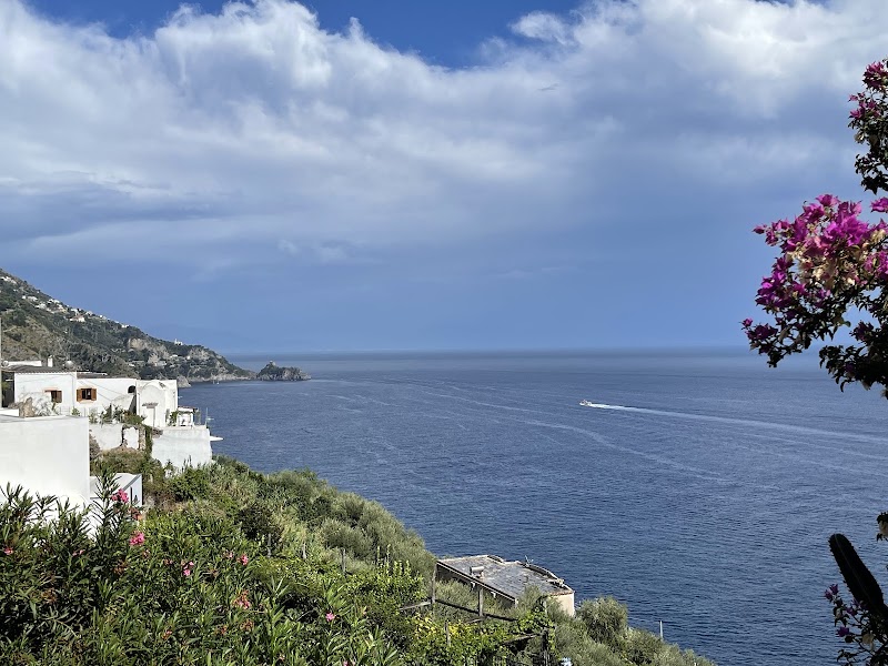 La Divina Amalfi Coast - La Divina Amalfi Coast, Via Umberto I, 12, 84010 Praiano SA, Italy