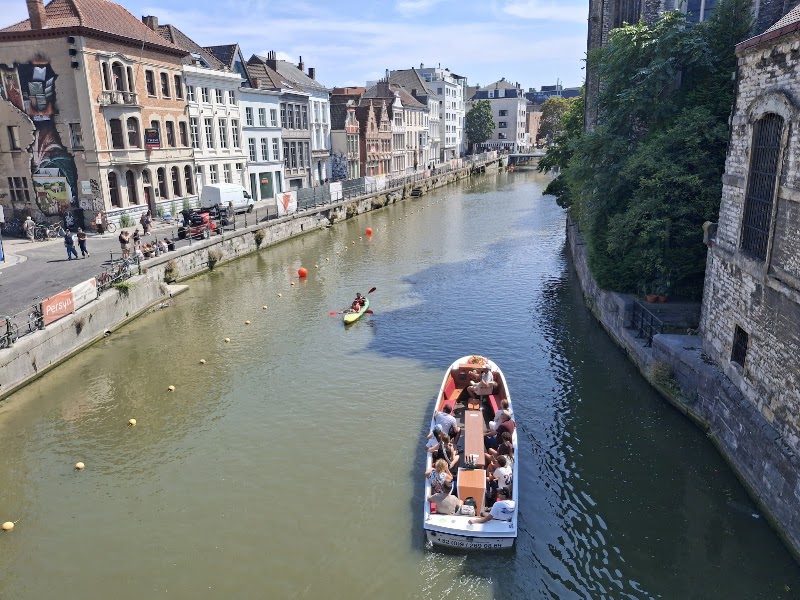 Legends of Gent Free & Private Walking Tours - Legends of Gent Free & Private Walking Tours, Sint-Michielsplein 21, 9000 Gent, Belgium