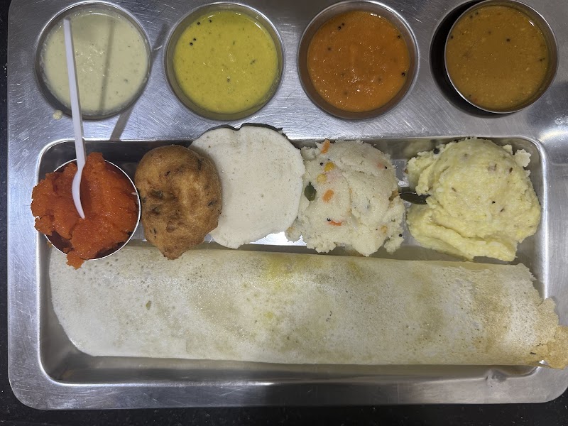 New Madras Vegeterian Restaurant - New Madras Vegeterian Restaurant 7898+M32 - Al Rigga - Dubai - United Arab Emirates