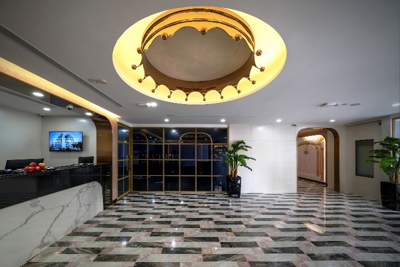 Hotel 81 Premier Princess - Hotel 81 Premier Princess, 21 Lor 12 Geylang, Singapore 399001