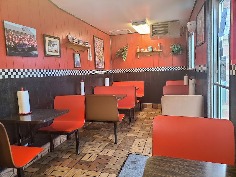 Henrie's Drive-In - Henrie's Drive-In 166 N Main St, Panguitch, UT 84759, USA
