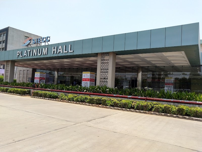 Surat International Exhibition & Convention Centre - Surat International Exhibition & Convention Centre, 146/B, Althan - Sarsana Rd, near Khajod, Chowkdi, Sarsana, Surat, Gujarat 395007, India