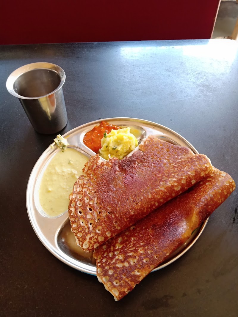 Aradhya Benne Dose - Aradhya Benne Dose, KR Road (jagaloor road), Church Complex, Near LIC office, near Shanti talkies, Mandipet, Doggalli, Davangere, Karnataka 577001, India