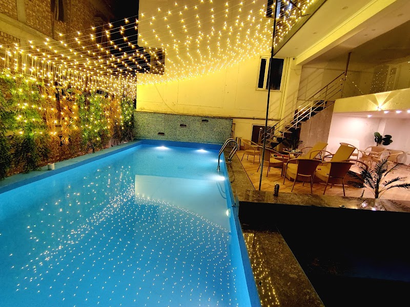 Hotel Tapovan Hills Rishikesh - Hotel Tapovan Hills Rishikesh behind Deccan Valley, near Tulsi Restaurant, Tapovan, Rishikesh, Uttarakhand 249192, India