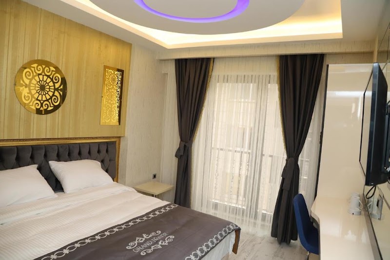 Grand Tower Hotel - Grand Tower Hotel, Saraç İshak, Tiyatro Cd. No:44, 34130 Fatih/İstanbul, Türkiye