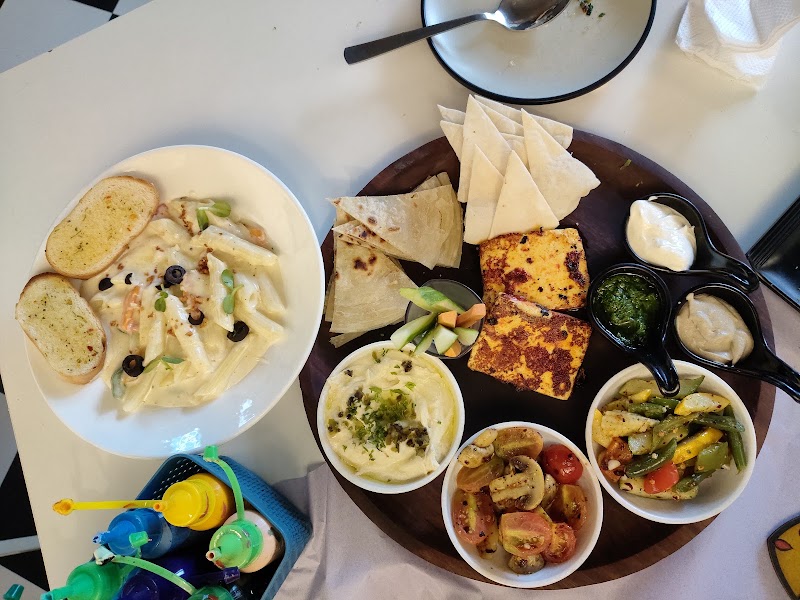 MixNosh | Art Cafe, HSR - MixNosh | Art Cafe, HSR Ground Floor, Building 1919, 21st Main road, 25th Cross Rd, Garden Layout, Sector 2, HSR Layout, Bengaluru, Karnataka 560102, India