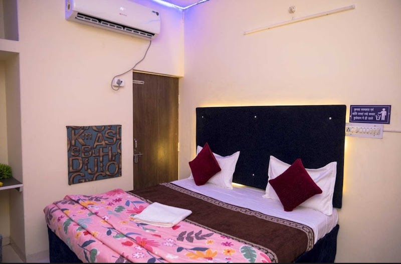 POP Hotel Blue Star - POP Hotel Blue Star Bhilai, 57GX, MHH, Padmanabhpur Road, Janta Colony, Civil Lines, Durg, Bhilai, Chhattisgarh 491001, India