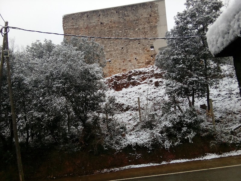 Castell de Canals - Castell de Canals, Carrer Colom, 5-7, 08197 Sant Cugat del Vallès, Barcelona, Spain