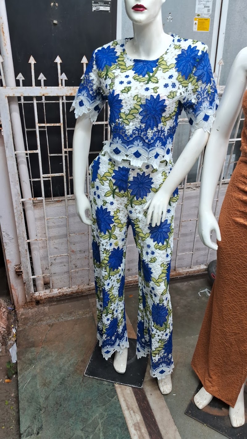 With Love ️ - With Love ️ Waterfield Road, Bandra West, Mumbai, Maharashtra 400050, India