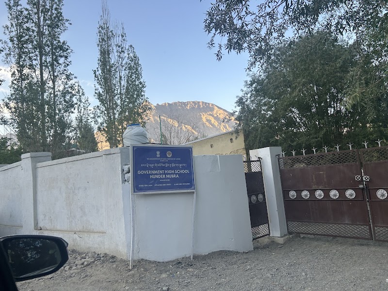 Nubra Hunder - Nubra Hunder, HFGX+4H6, Hunder, 194401