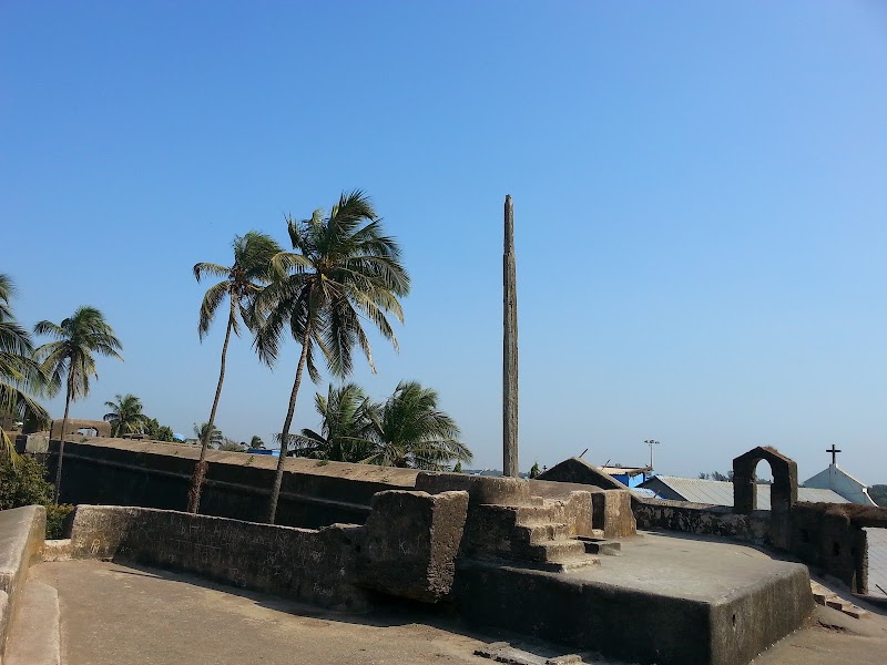 Nani Daman Fort - Nani Daman Fort, Near, CR7J+7X5, Nani Daman, jetty, Daman, Dadra and Nagar Haveli and Daman and Diu 396210, India