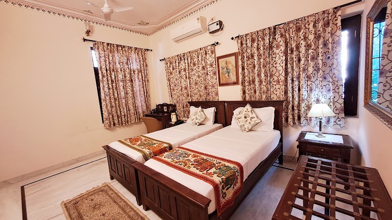 Sun Heritage Home & Villa - Sun Heritage Home & Villa Boheda Haveli , Kalaji Goraji, Old City, Kalaji Goraji, Udaipur, Rajasthan 313001, India