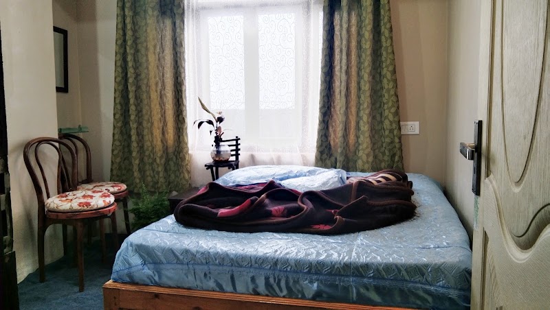 Hill Home - Hill Home Hill Cart Rd, opposite GJMS, Limbugaon, Darjeeling, West Bengal 734101, India