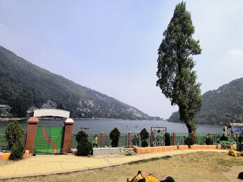 Peddle Boat Stand Flats - Peddle Boat Stand Flats, 9FQ4+X4V, Near Rink Hall, Ayarpatta, Nainital, Uttarakhand 263001, India