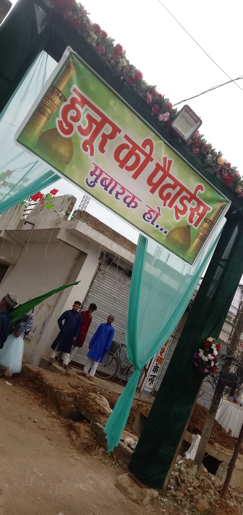 Sunni Hanfi Masjid - Sunni Hanfi Masjid 7G29+8GC, road, Bagbahara, Lahraud, Chhattisgarh 493551, India