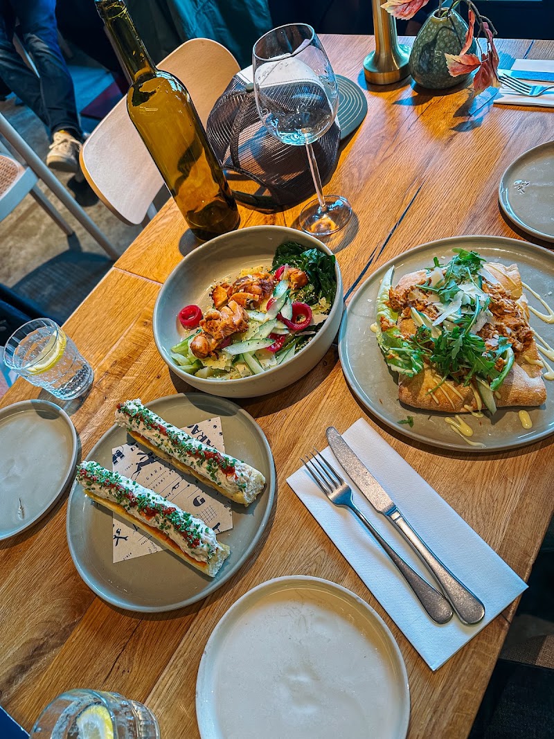 Restaurant De Garage - Restaurant De Garage Parklaan 27g, 5211 JL 's-Hertogenbosch, Netherlands
