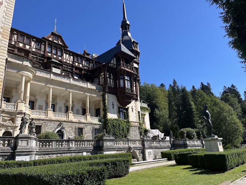 Peleș Castle - Peleș Castle, Aleea Peleșului 2, 106100 Sinaia, Romania