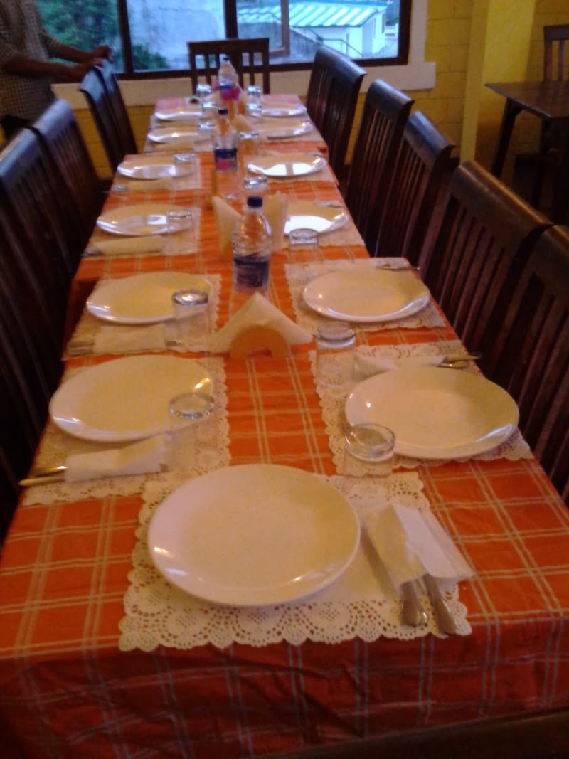 Lloyd’s Vintage Home - Lloyd’s Vintage Home, Kailash View estate, Bhowali, Sukha, Uttarakhand 263132, India