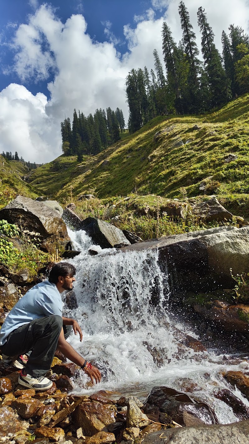 Sethan Waterfall - Sethan Waterfall, 763Q+37, Bashisht, Himachal Pradesh 175143, India